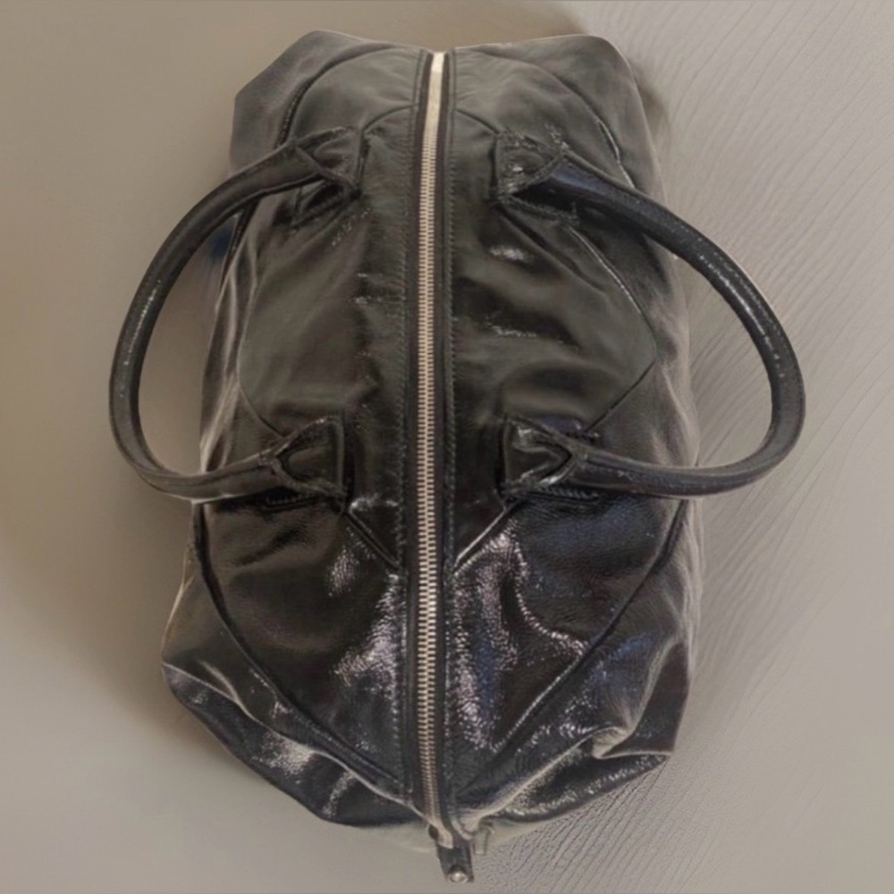 YSL Easy Boston Patent Leather Enamel Black Bag - Picture 8 of 14